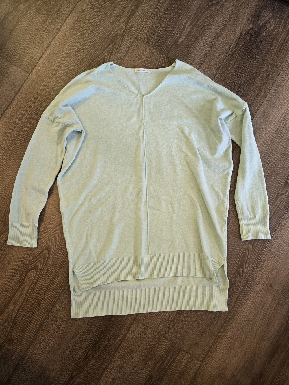 Women's Mint V-Neck Lightweight Sweater